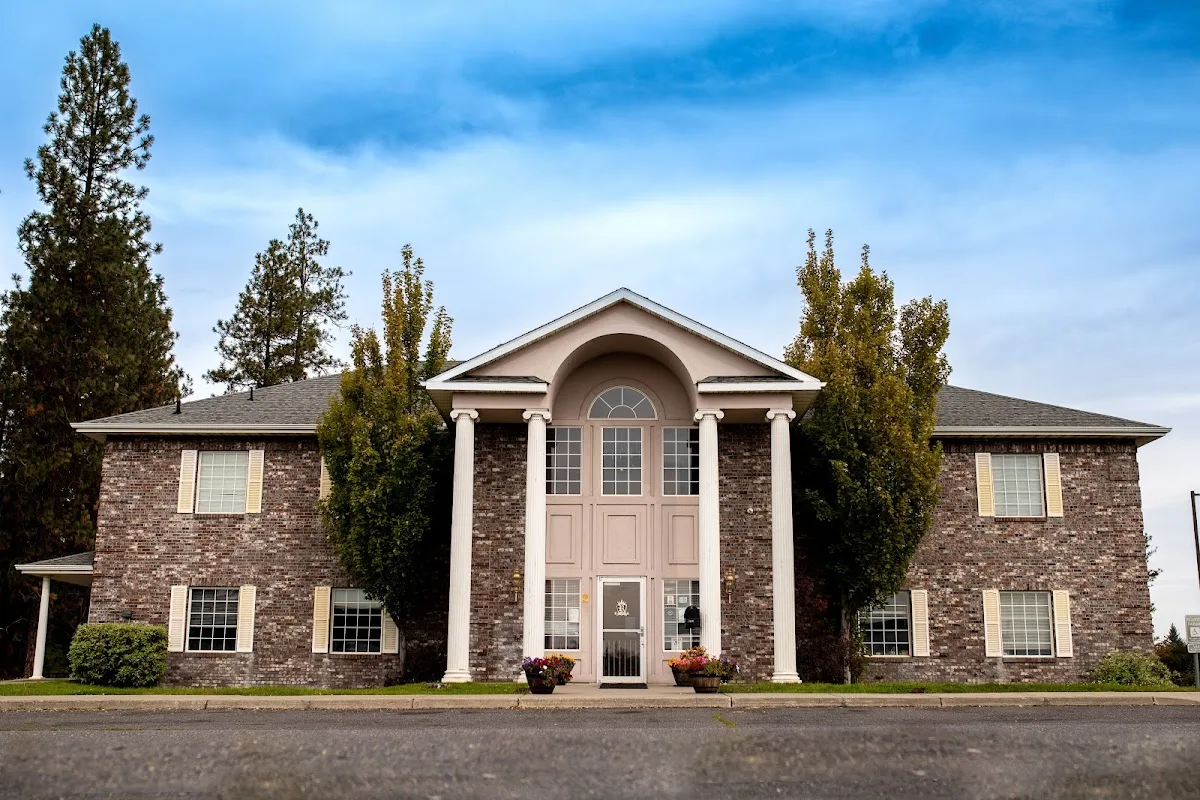 Royal Life Centers at Cascade Heights - Photo 3