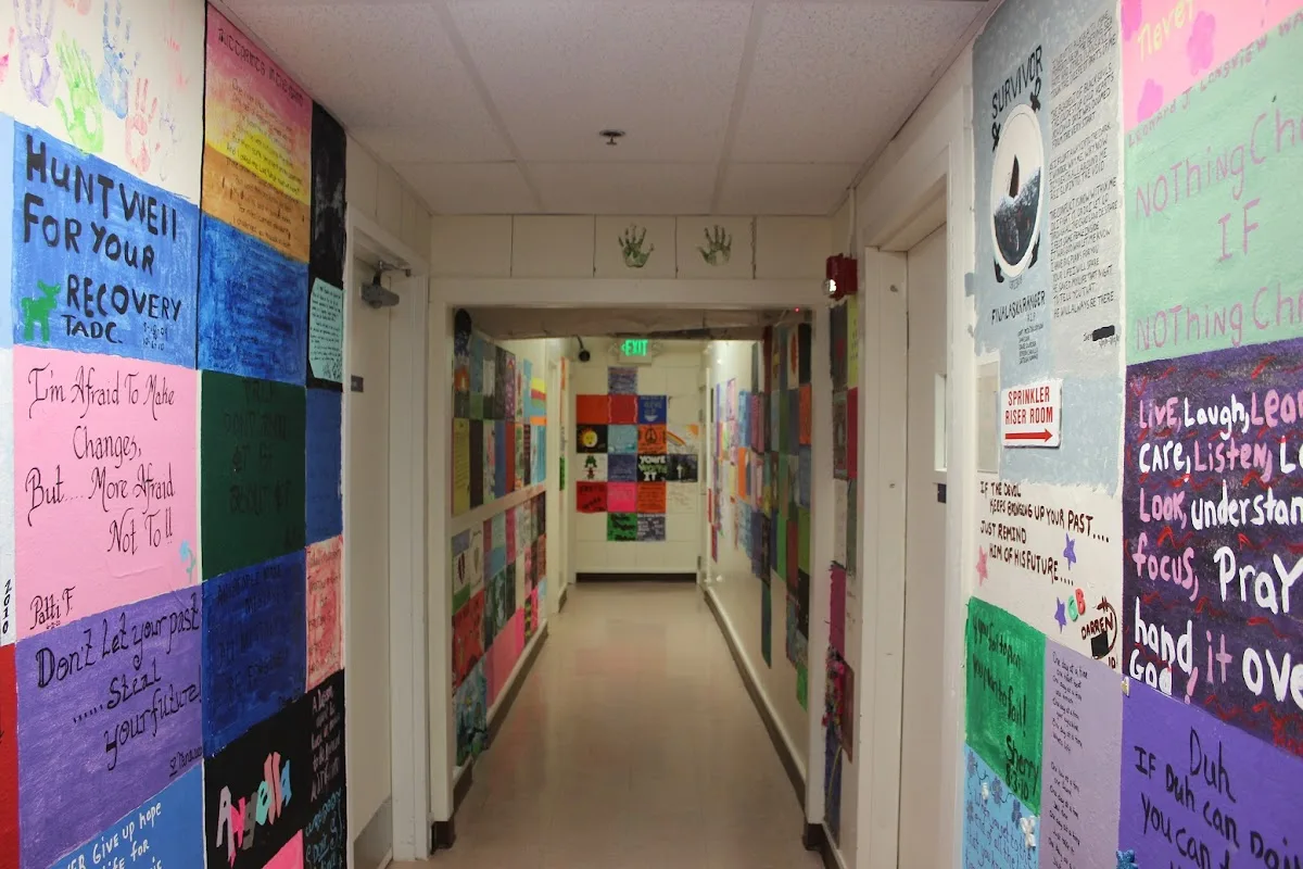 Pioneer Center East - Photo 2