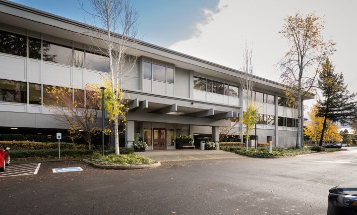 Connections Bellevue - Photo 6