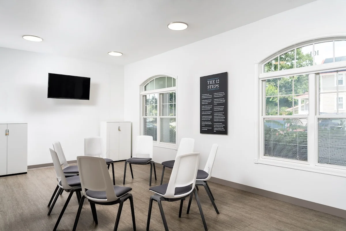 Avenues Recovery Center at Prince Frederick - Photo 4