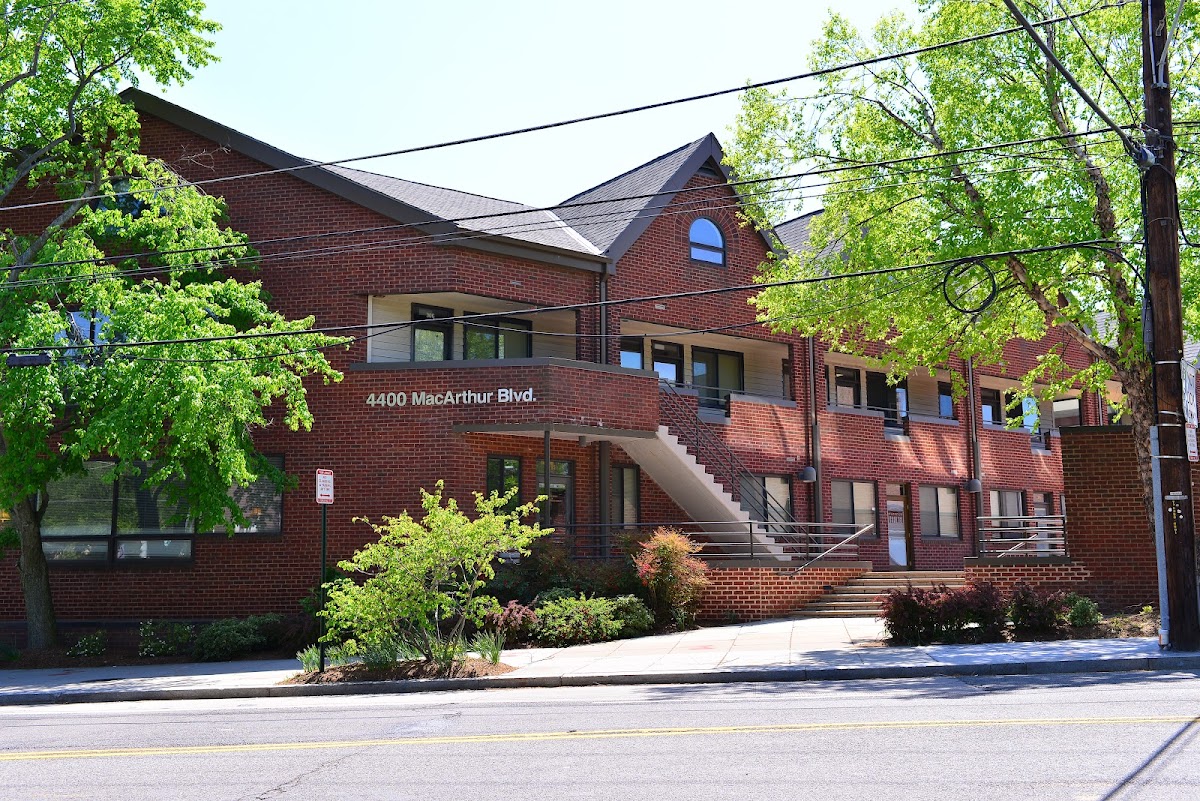 The Bowen Center for the Study of the Family/Georgetown Family Center - Photo 6