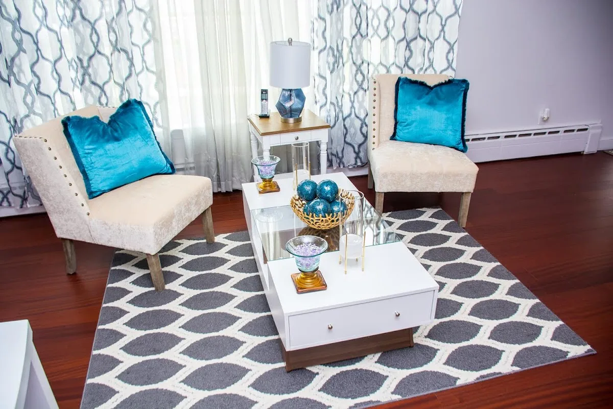 Azalea Recovery House - Photo 2