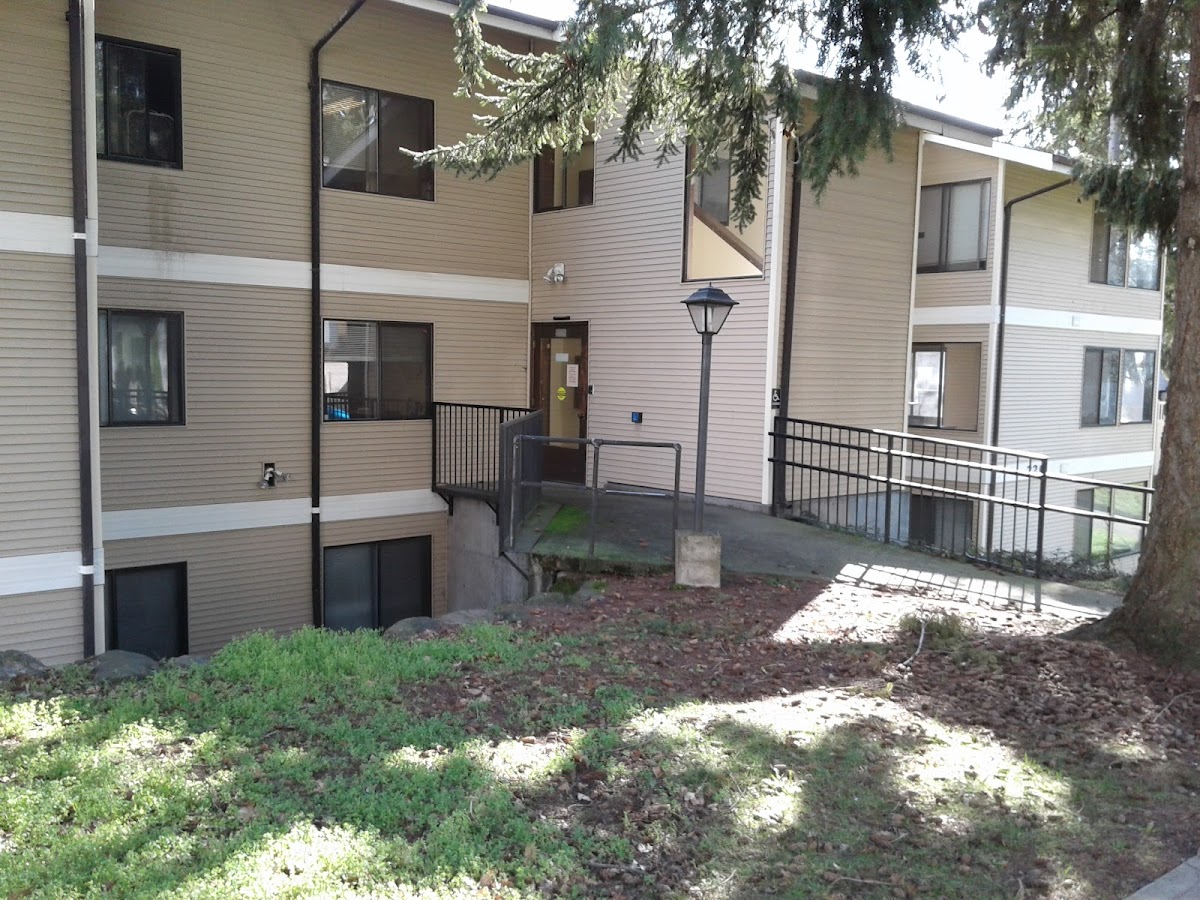 Pioneer Fellowship House - Photo 3