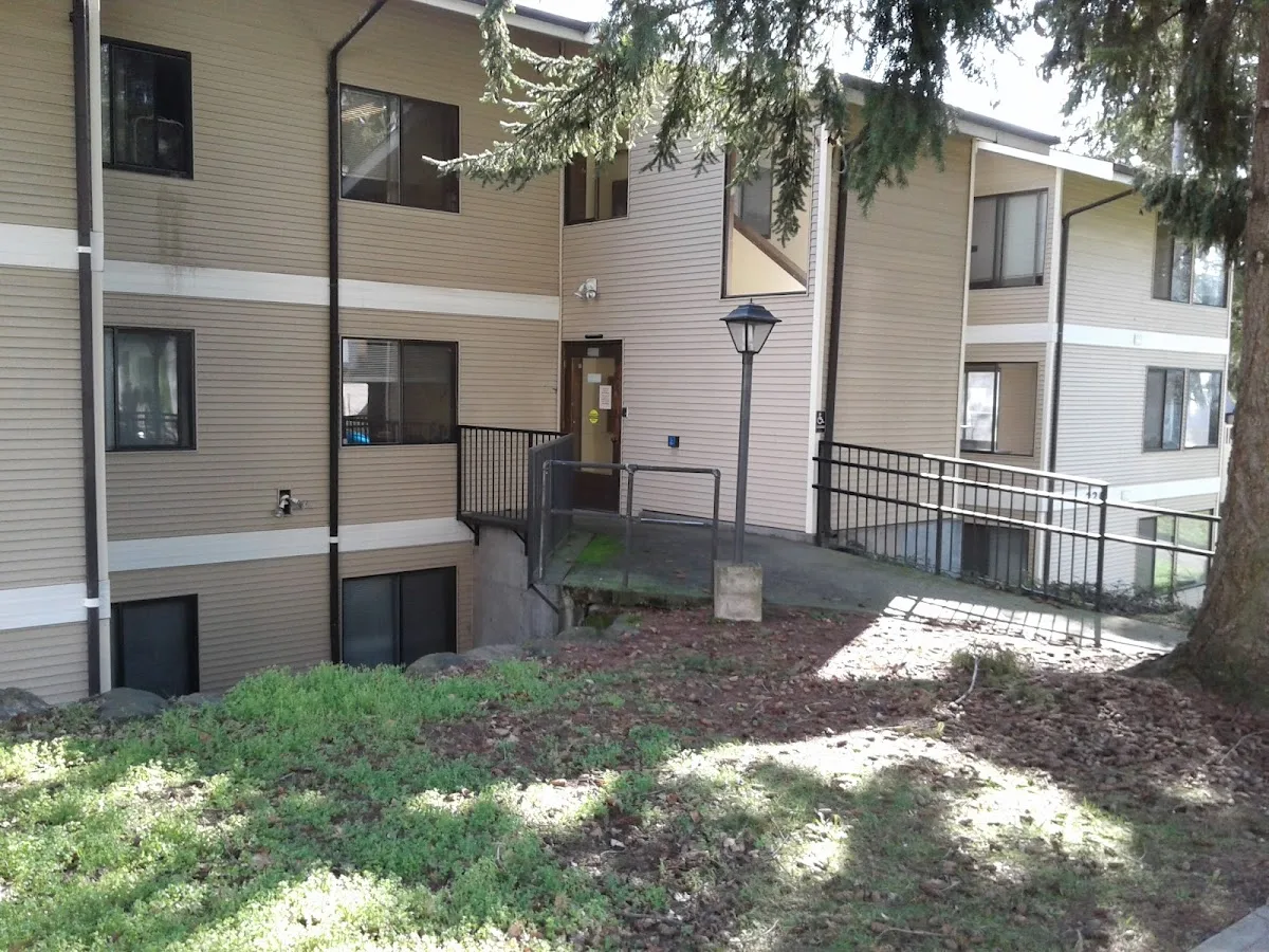 Pioneer Fellowship House - Photo 3