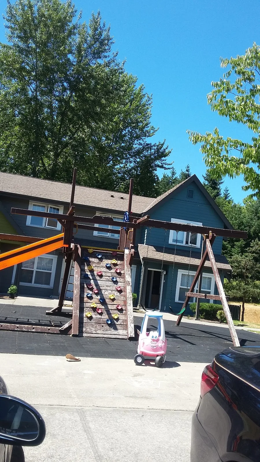 TYLER ST. FAMILY CAMPUS - Photo 2