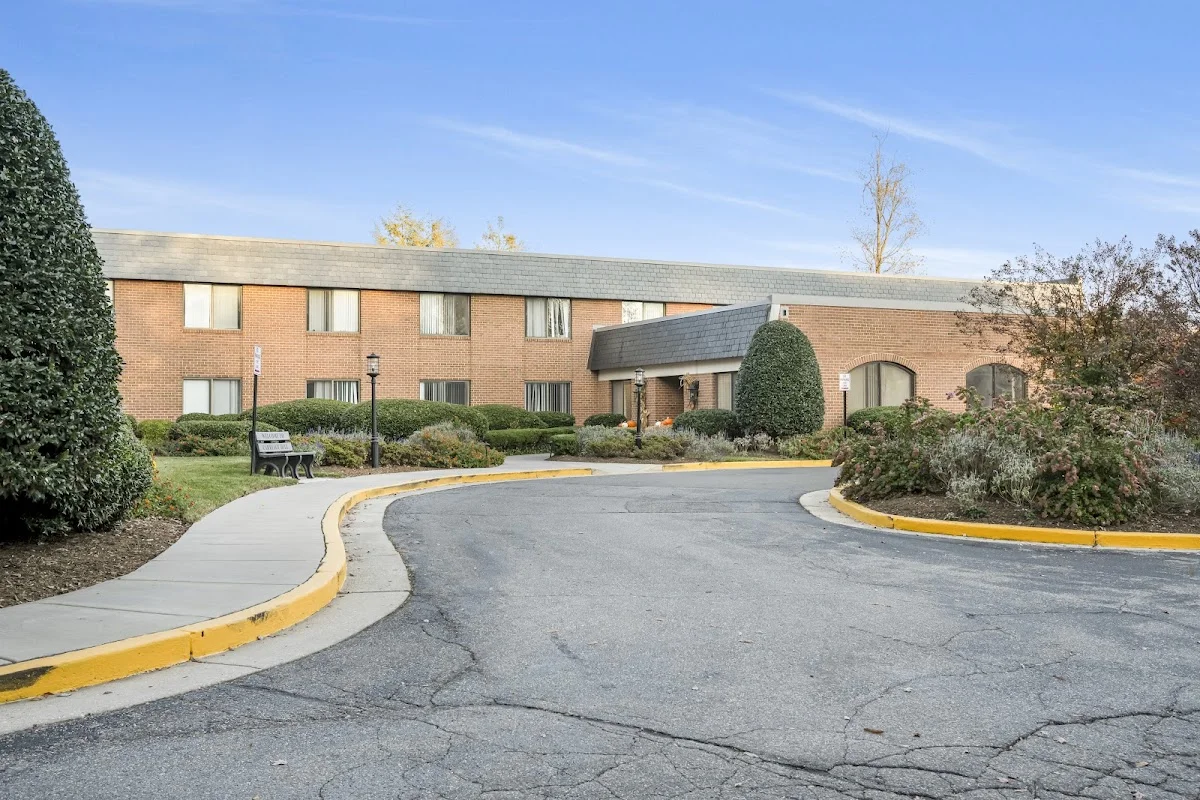 Carriage Hill Bethesda Health & Rehab - Photo 2