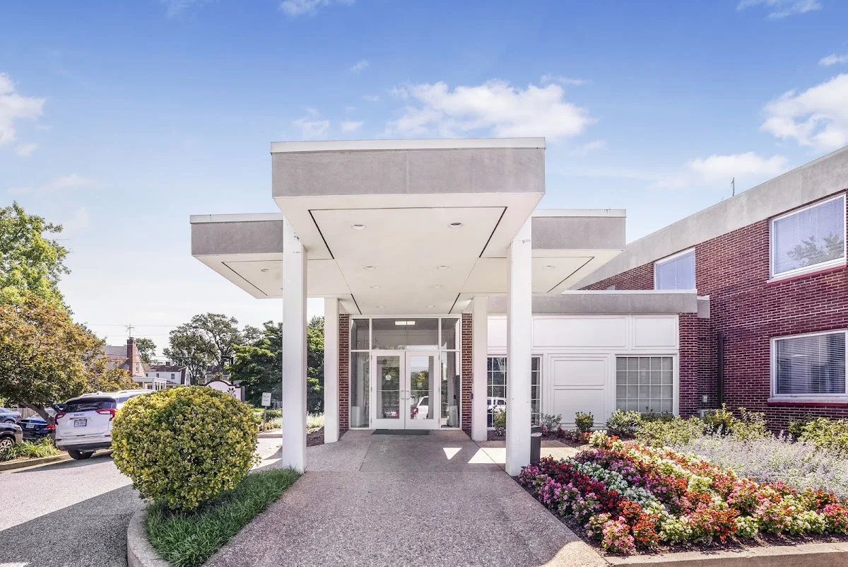 Alexandria Rehabilitation & Healthcare Center - Photo 4